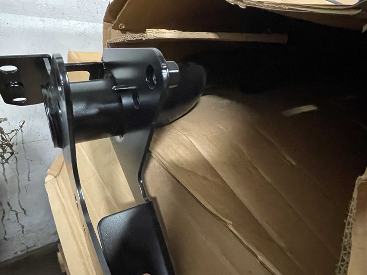 #8731-•-new-rim-hitches-(f)-image-4