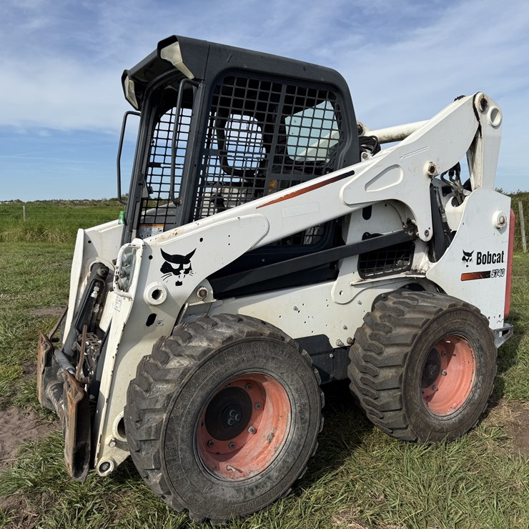 BOBCAT S740