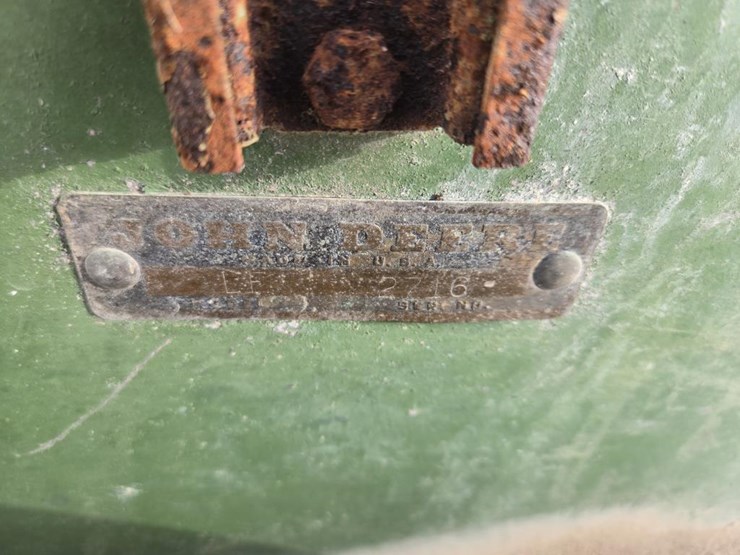 john-deere-12-image-8