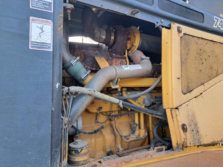 2006-john-deere-6081-image-18