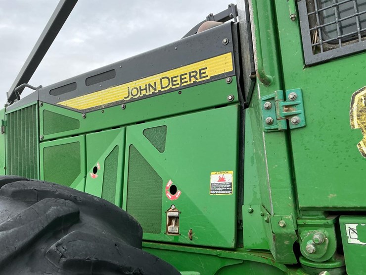 2016-deere-648l-image-58