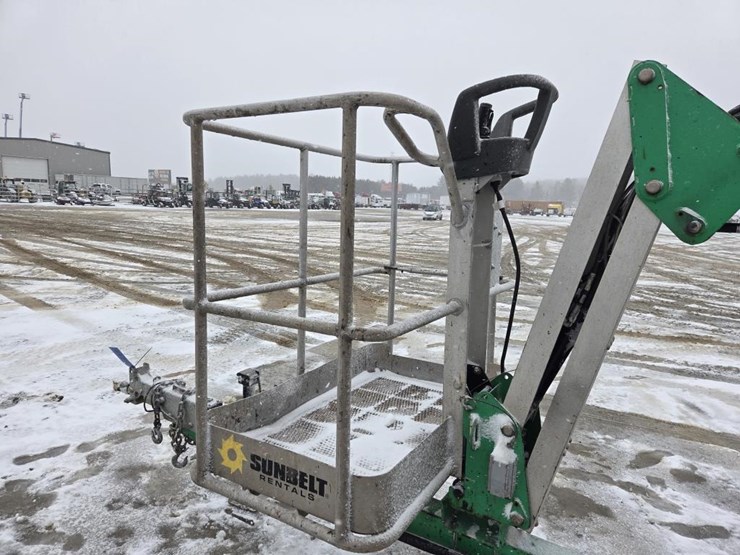 2019-jlg-t500j-image-16