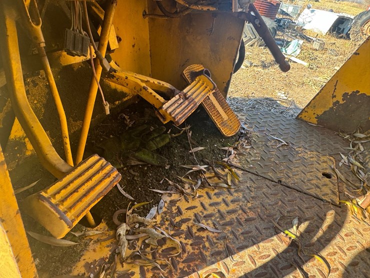 international-a-image-17