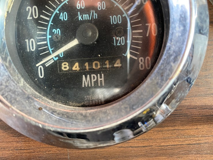 #1010-•-1984-peterbilt-sleeper-cab-semi-(has-wi-title)-(colfax,-wi)-image-48