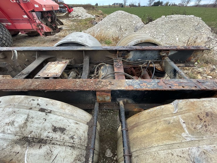 #1320-•-2002-trailer-frame-(has-wi-title)-(new-hostein,-wi)-image-26