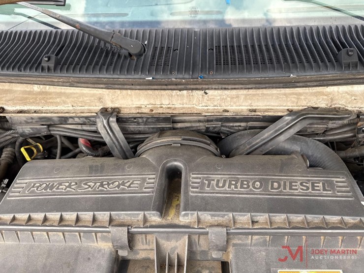 2003-ford-e550-image-13