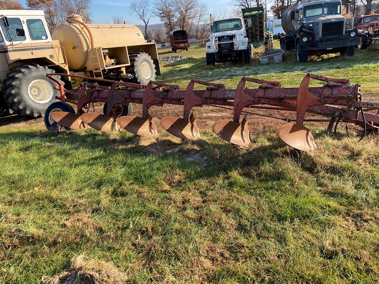 international-720-image-4