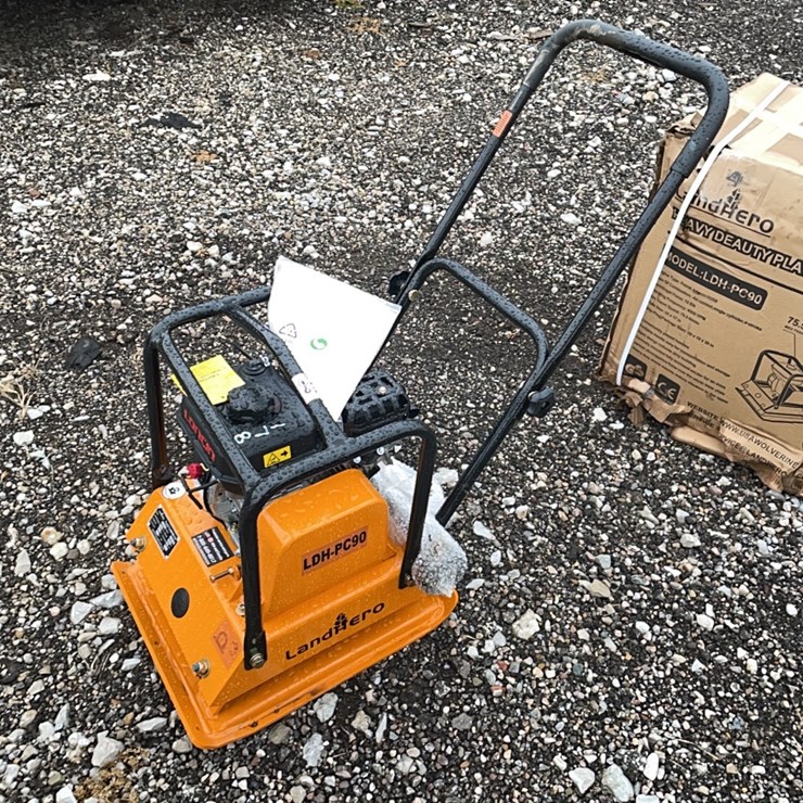 NEW LANDHONOR PLATE COMPACTOR NEW SUPPORT EQUIPMENT