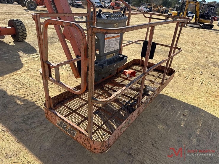 2006-jlg-460sj-image-12