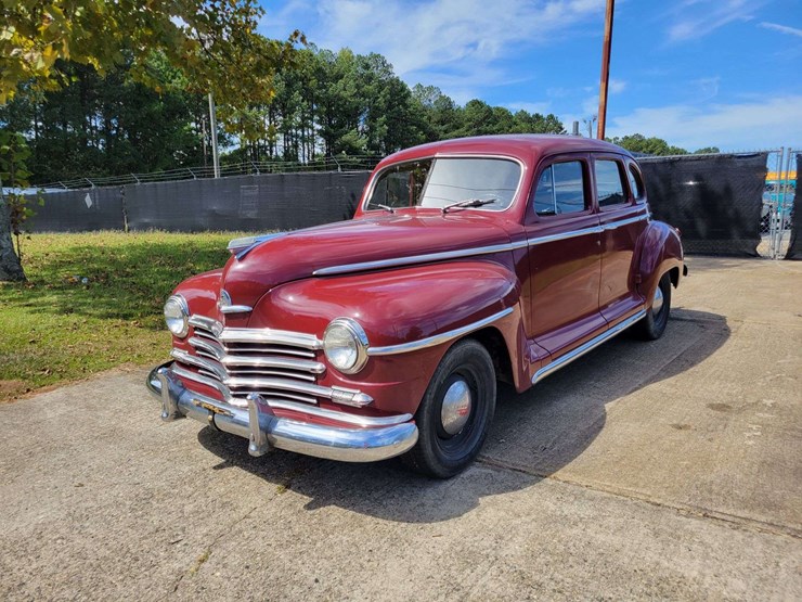 1948-plymouth-special-deluxe-image-1