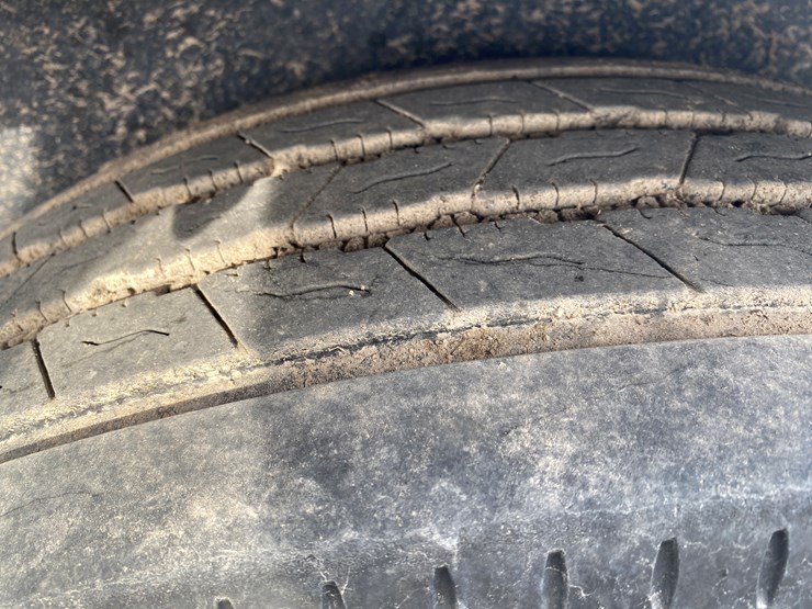 #1303-•-2019-pj-22.5'-tandem-axle-tilt-deck-trailer-(st.-nazianz,-wi)-image-17