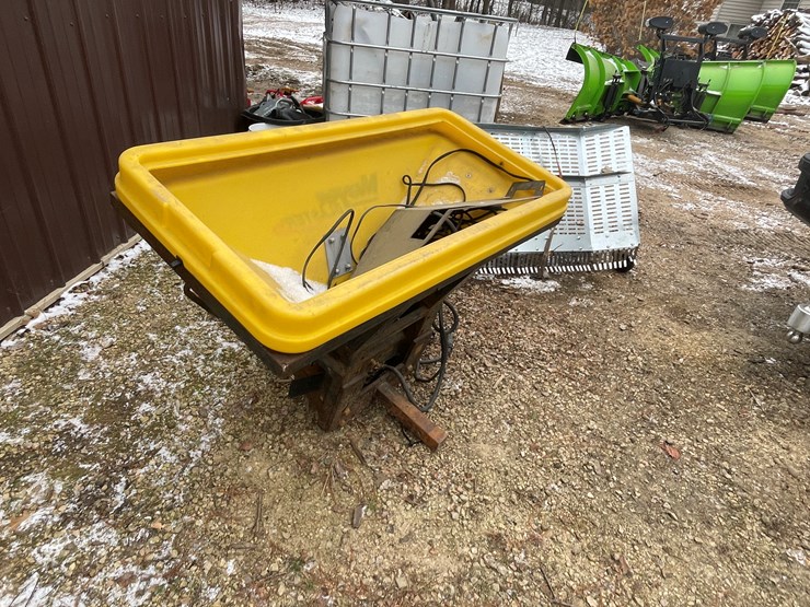 #2712-•-meyer-baster-salter-(fall-creek,-wi)-image-5