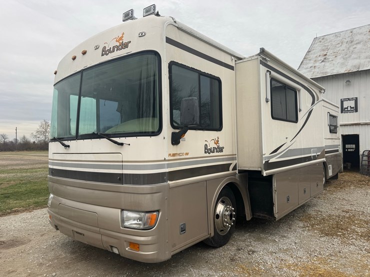 2001-fleetwood-bounder-motorhome,-cummins-isb300-turbo-diesel,-allison-automatic,-air-brakes,-2-slides,-2-awnings,-class-a,-*4uzaahbv41cj04205*-image-4