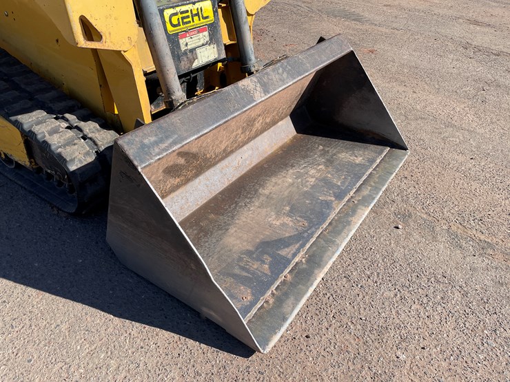 2020-gehl-rt105-image-30