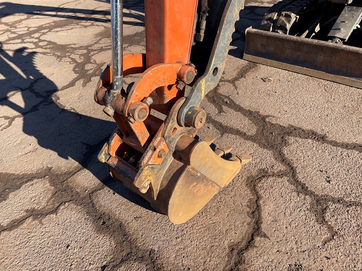 #416-•-2020-hitachi-zx26u-5n-mini-excavator-(ashland-wi)-image-9