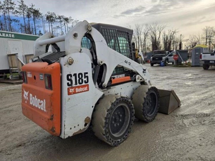 2012-bobcat-s185-image-5
