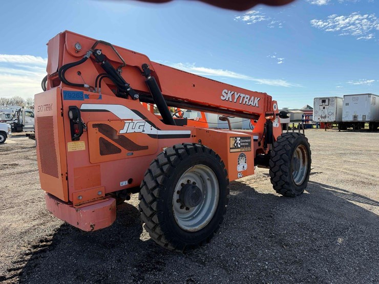 sky-trak-6042-image-5