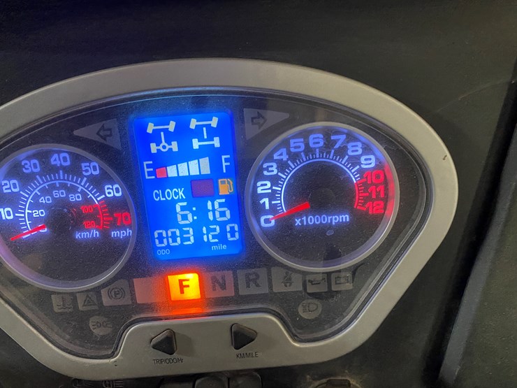 #8100-•-realtree-ut400-rt-utv-(new-holstein,-wi)-image-21