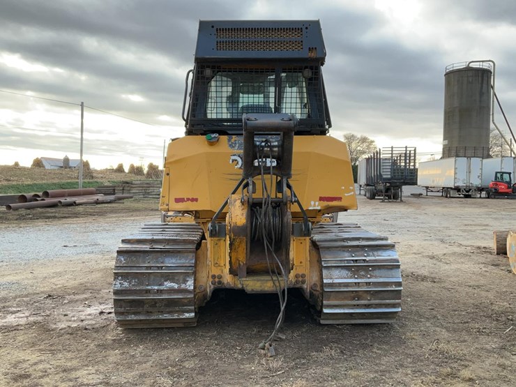 2016-deere-700k-image-4