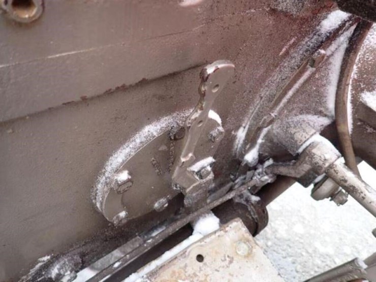 massey-ferguson-135-image-25