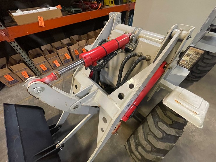 #1386-•-fland-4x4-front-loader-(ica)-image-16