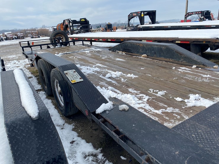 #1303-•-2019-pj-22.5'-tandem-axle-tilt-deck-trailer-(st.-nazianz,-wi)-image-13