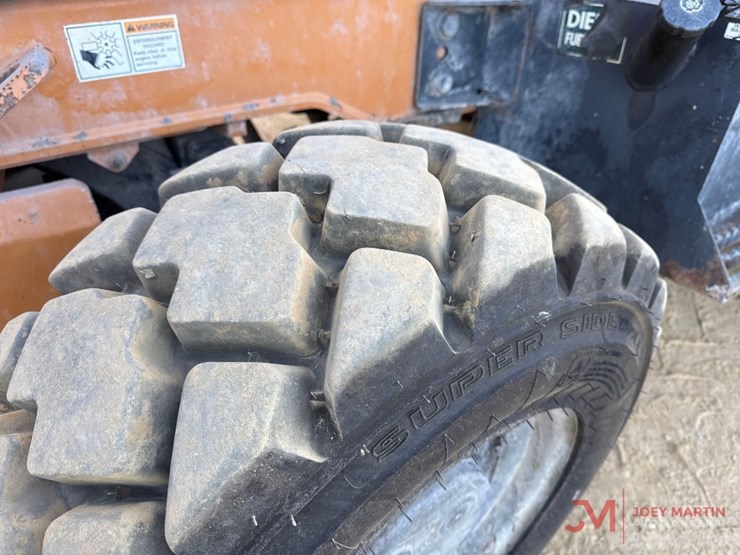 2019-case-586h-image-10