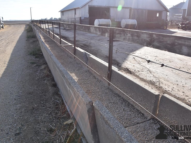 concrete-feed-bunks-image-8