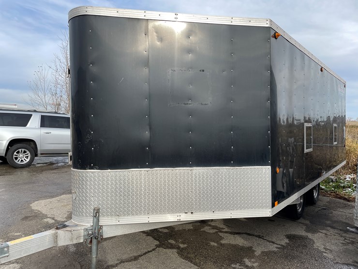 #1397-•-2001-karavan-expedition-trailer-(no-title)-(of)-image-8