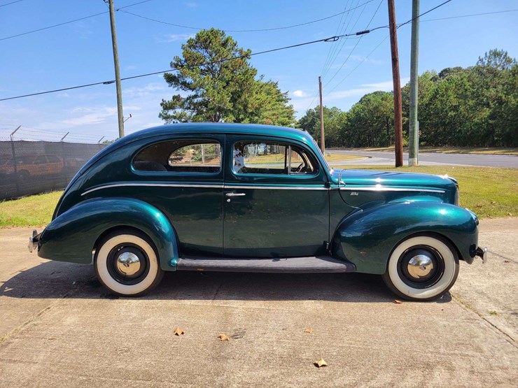 1940-ford-sedan-image-6