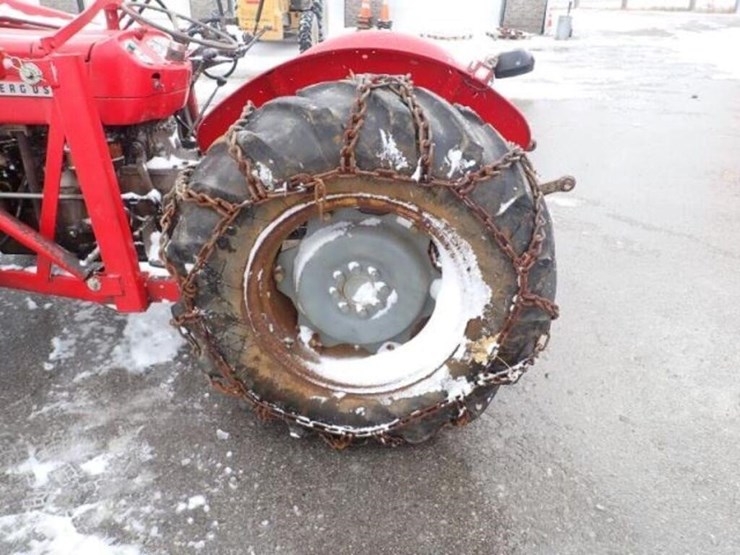 massey-ferguson-135-image-62