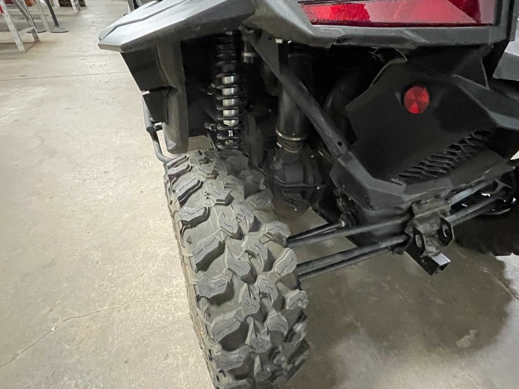 2023-can-am-maverick-x3-image-44