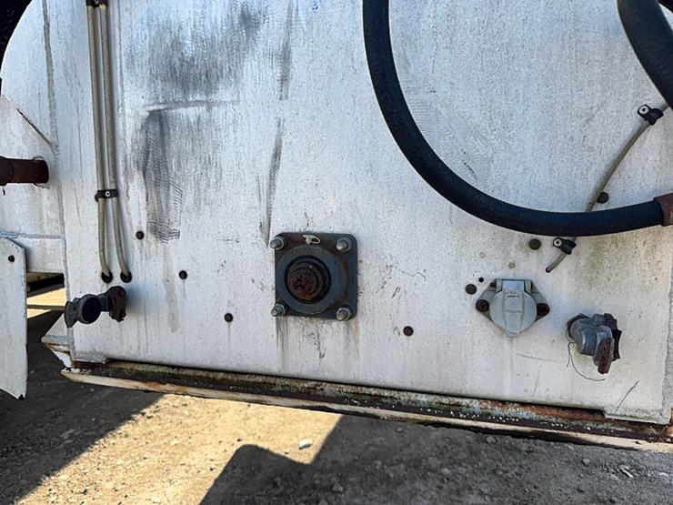 1996-pinson-feed-trailer-image-6