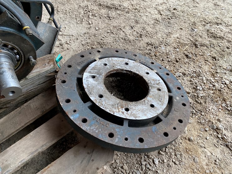 #8479-•-cornell-6819-em18dbk-pump-(new-holstein,-wi)-image-12