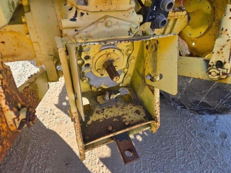 2000-john-deere-5205-image-22