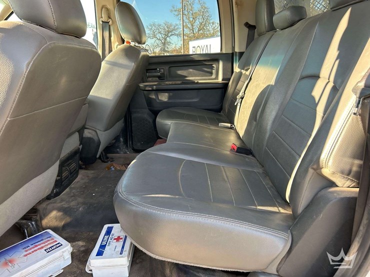 2018-utility-flatbed-image-21