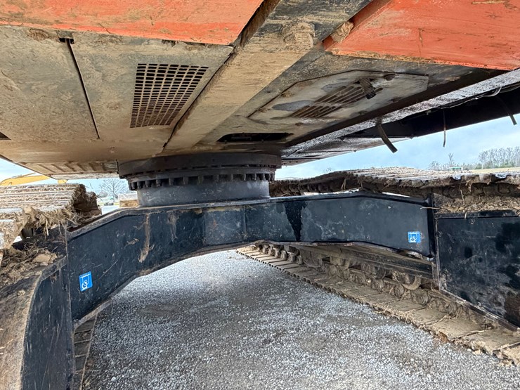 2013-hitachi-zx290-lc-5b-image-6