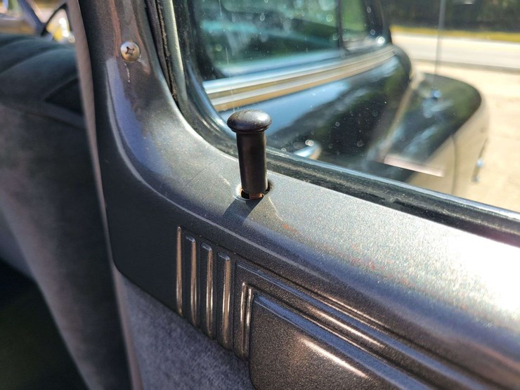 1948-packard-sedan-image-57