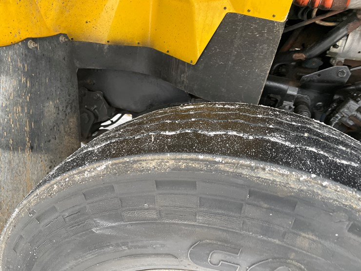 #234-•-2005-international-tri-axle-dump-truck-(has-wi-title)(mosinee,-wi)-image-33