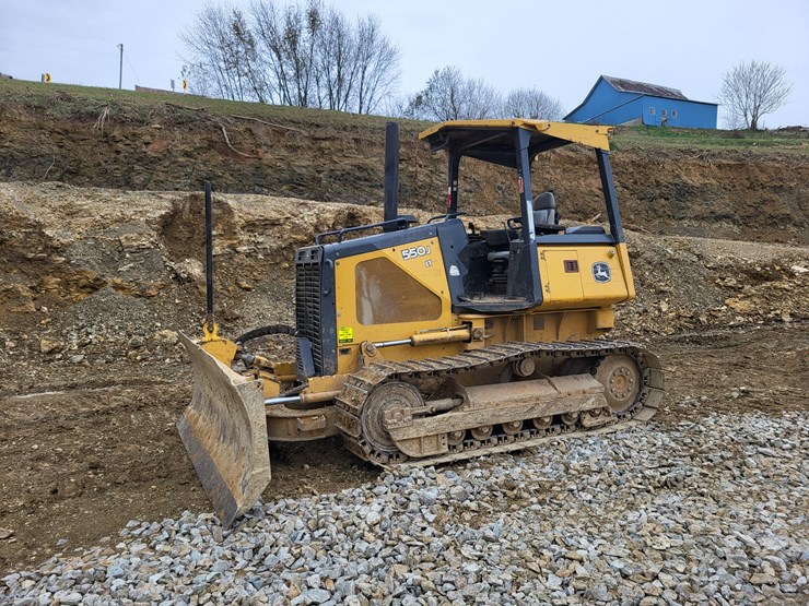 2007-deere-550j-lt-image-1