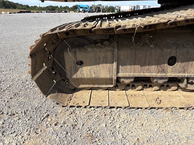 2010-komatsu-pc200-lc-8-image-14