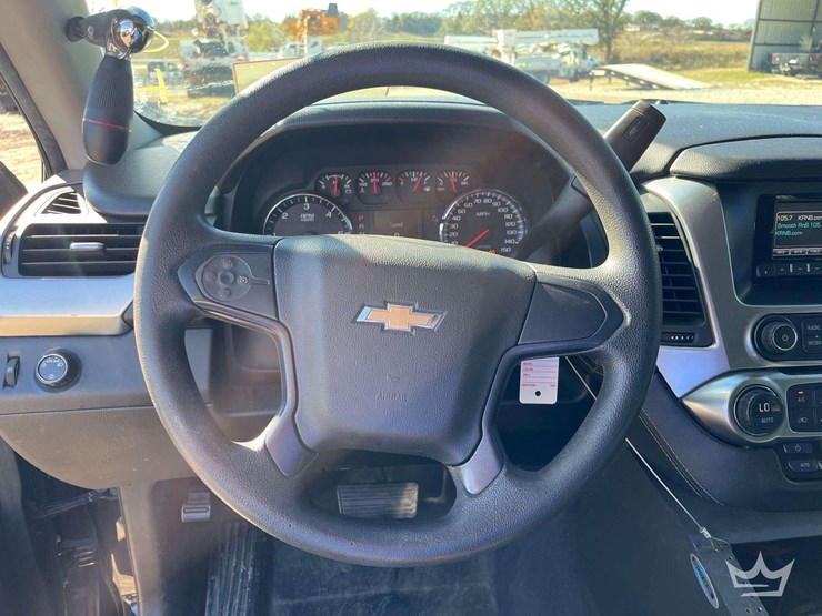 2016-chevrolet-tahoe-image-15