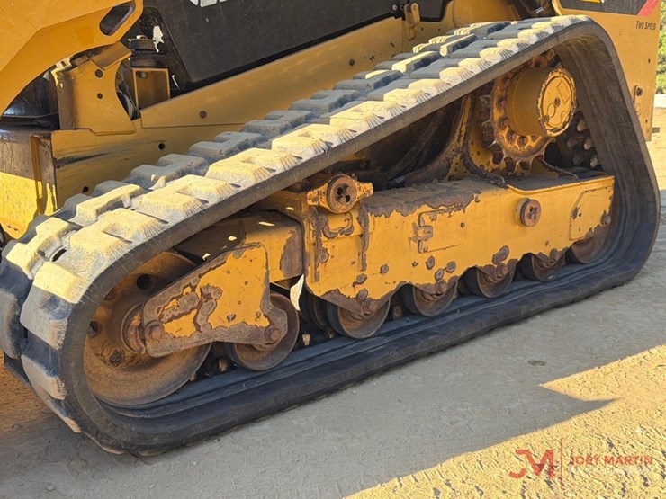 2017-caterpillar-299d2-image-9