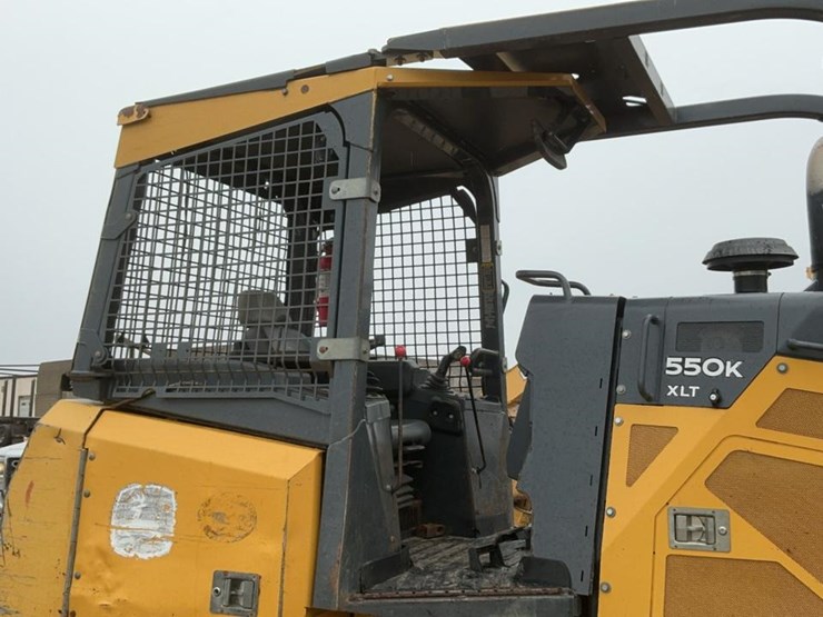 2016-deere-550k-xlt-image-28