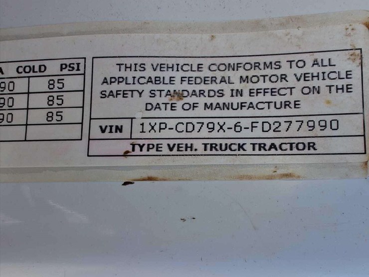 2015-peterbilt-389-image-6