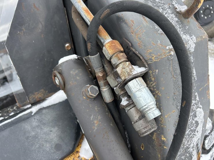 new-holland-ls180-image-12