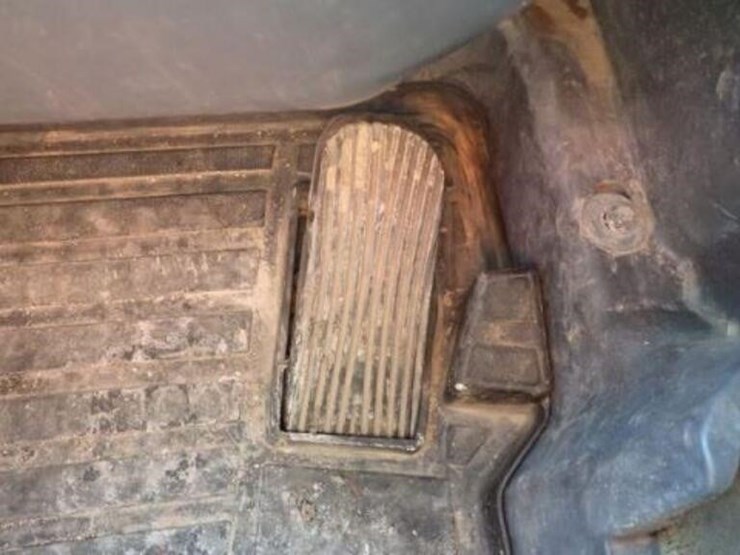 2019-deere-331g-image-13