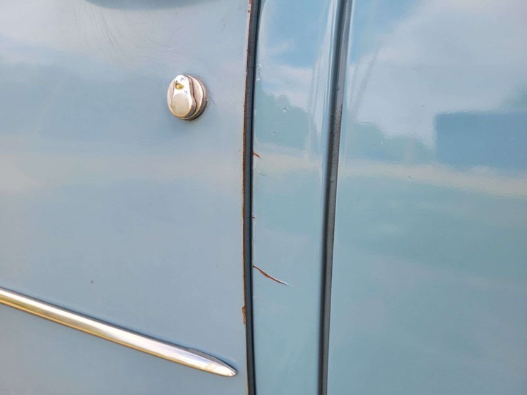 1951-dodge-sedan-image-14