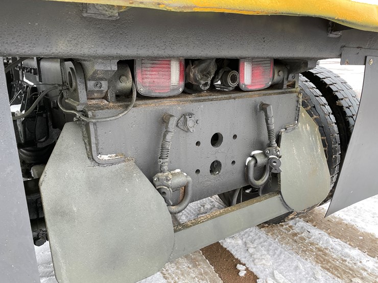 #234-•-2005-international-tri-axle-dump-truck-(has-wi-title)(mosinee,-wi)-image-16