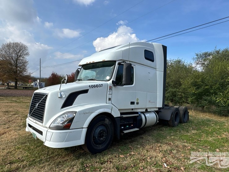 2012-volvo-vnl-truck,-vin-#-4v4nc9ej3cn557564-image-3